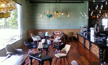 Mac's Brewbar: Neighbourhood