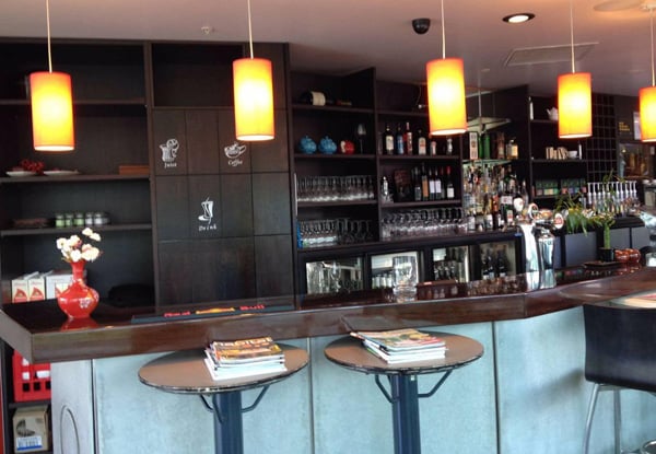 Quatro Bar and Cafe