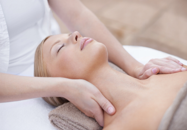 Beauty Package incl. 30-Minute Facial, Neck & Shoulder Massage, Eyelash Tint & Brow Shape