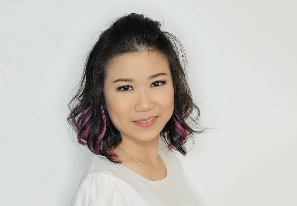 Mimmy makeup and hair