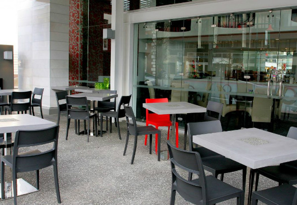 Boulevard Cafe