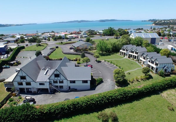 $175 for Two Nights for Two People in Snells Beach Incl. Cooked Breakfasts Each Morning – Options for Three Nights
