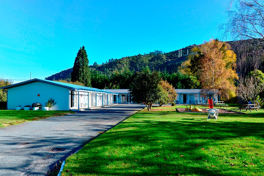 Fairy Springs Motel