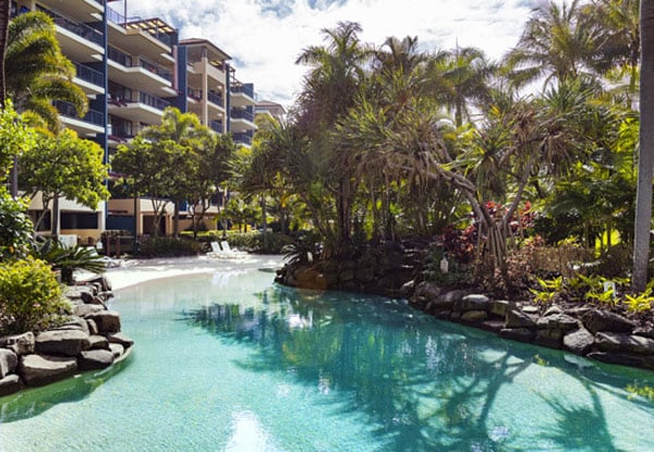 Sunshine Coast Stay - Options for up to Six People & for up to Seven Nights Available