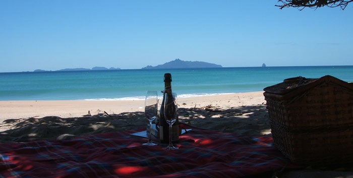 Red Barn Bach - Langs Beach