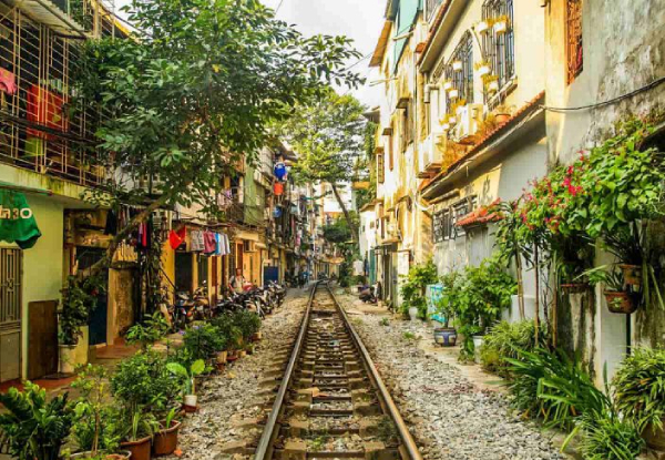 Per-Person, Twin-Share 7 Day Vietnam Tour of Hanoi, Halong & Sapa incl. Accommodation, Meals, Airport Transfer, Kayaking on Halong Bay, Cooking Class & More - Option for Three, Four & Five Star Accommodation Packages