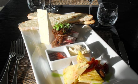 Pier 24 Restaurant & Bar