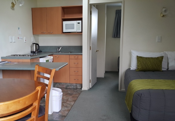 Avon City Motel