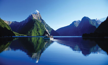 Milford Sound Day Tour (Queenstown to Queenstown)