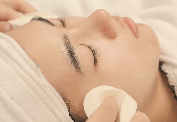 Relax with a Facial at Uness Health - Options for Classic Facial Spa, Facial GuaSha, Waterfall Facial Spa, or Facial Acupuncture