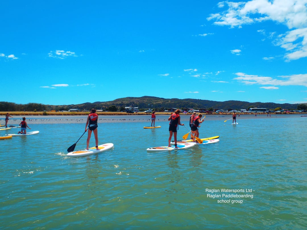 75-Minute Paddleboard Lesson