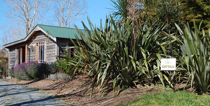 Kowhai Glen Bed & Breakfast - Warkworth