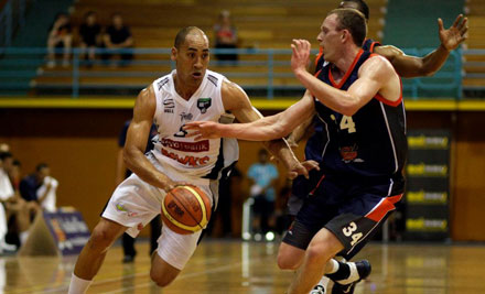 Hell Pizza & HBS Bank Hawks