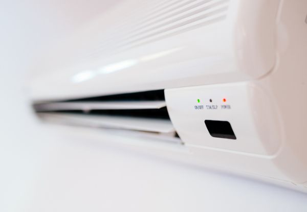 Premium Wall Mount Heat Pump incl. Installation - Option for Floor Console - Six-Year Warranty