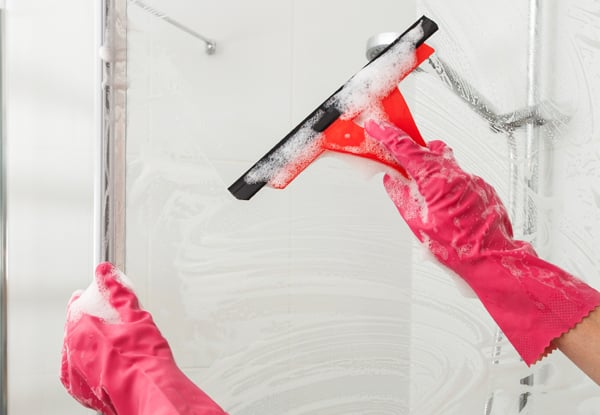 Professional Restoration of Your Shower's Glass & Chrome