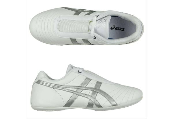 $50 for a Pair of Asics Gel Ilyeo II Women's Shoes