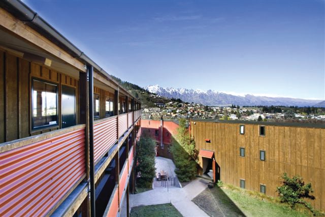 Queenstown Winter Snow Escape