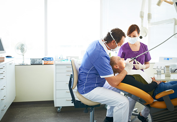Full Dental Check-Up Package incl. X-Rays, Scale & Polish for One Person