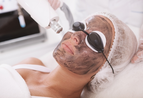 45-Minute Advanced Carbon Facial - Options for Carbon Facial & Infused Modelling Algae Mask or Carbon Facial & Skin Sonophoresis with Intense Hydrating Mask