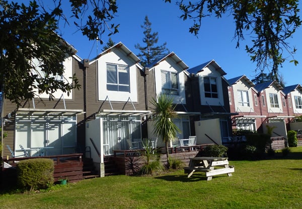 Two Night Getaway in a Two Bedroom Townhouse for up to Four People incl. Late Checkout, a Bottle of House Wine, Box of Chocolates & a $40 Return Voucher - Options for a Three Bedroom Townhouse for up to Six People