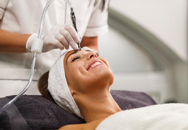 One Session of Hydra Dermabrasion Including  LED Mask - Option For Two Sessions