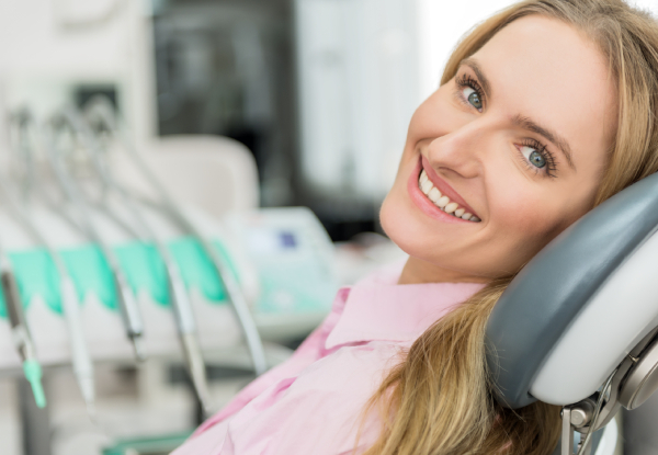 45-Minute Teeth Whitening Freshen Up Treatment incl. Consultation - Options for Medium Staining Treatment or Medium-Heavy Staining