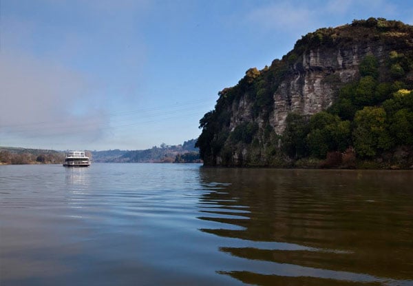 $1,250 for an Overnight Family Get Together Cruise for Eight People incl. One Dozen Beers & Whitebait