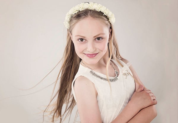 $10 for a Photo Studio Experience incl. $100 Discount Towards the Complete Digital File Package, or an 8x10 Gift Print – Two Options Available (value up to $199)
