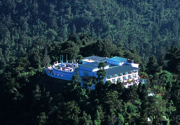 Romantic Mid-Winter Waitakere Retreat for Two People in a Deluxe Room incl. Late Checkout, Cooked Breakfast & Three-Course Set Menu Dinner - Options for up to Three Nights