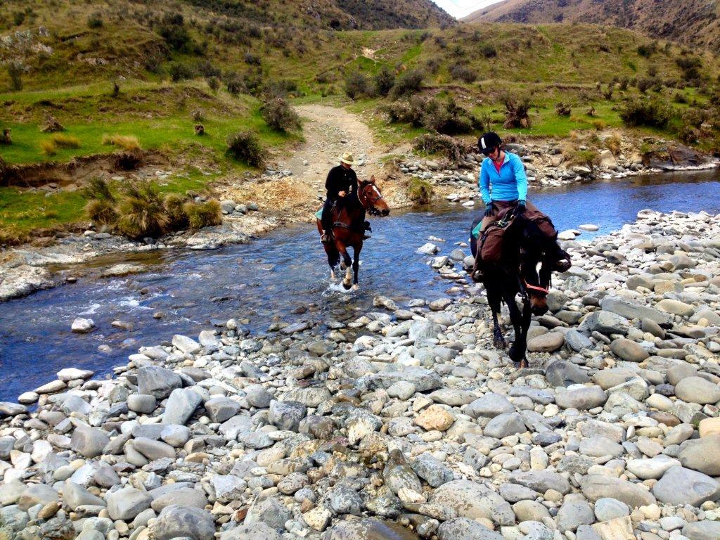 Full-Day Waihoa River Horse Trek