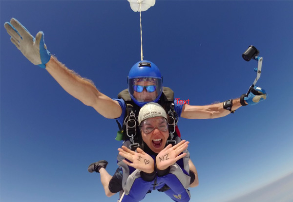 13,000ft Skydive Auckland with 45-Second Free Fall incl. Voucher towards Media Package - 48 Hours Only Flash Sale