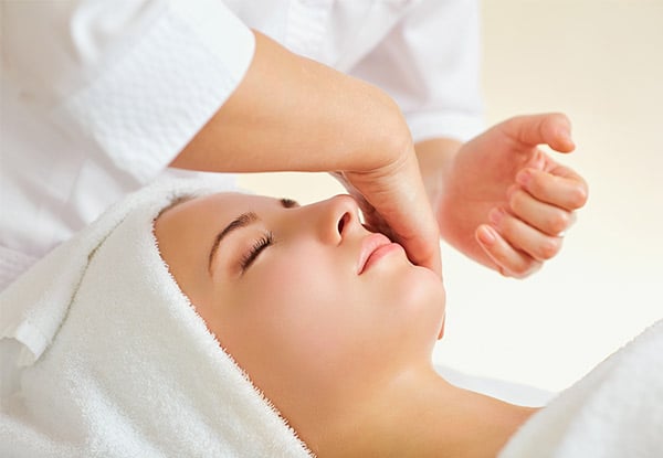 120-Minute Luxury Pamper Package incl. 30-Minute Neck, Shoulder and Back Lymphatic Drainage & Detoxification, & 90-Minute Luxury Korean Facial