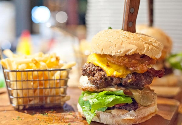 $20 for an Empire State Burger Combo, or $18 for a Chicken Honey Mustard Burger, BBQ Pulled Pork Burger, Veggie Burger or a Classic American Style Burger with Shoestring Fries & a Beer or Wine
