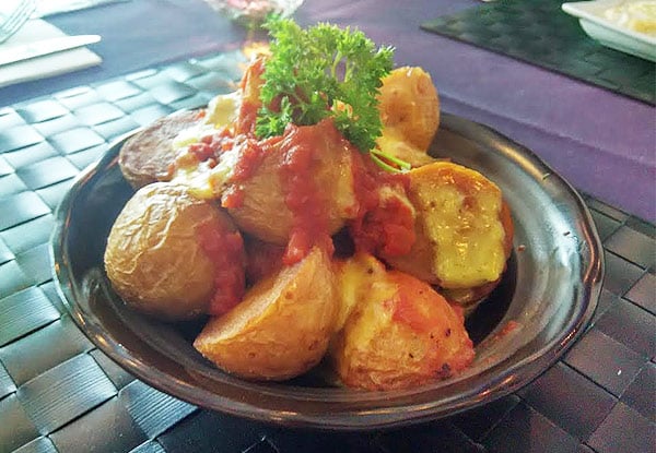 La Tapavino Restaurant