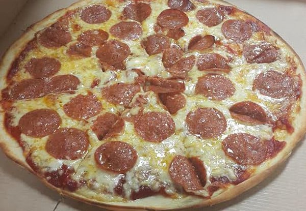 $40 for Any Two Pasta, Pizza or Risotto Mains incl. Two Glasses of Wine, Garlic Bread & Dips
