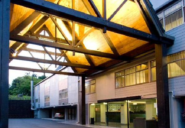 Rotorua Stay for Two People in a Studio Room at Imperial Hotel incl. Continental Breakfast, Early Check-In & Late Check-Out, Parking, Access to Pool, Gym, Spa Pool & Sauna - Option for One-Bedroom Apartment