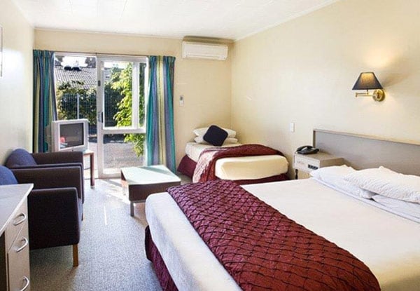 $109 for a One-Night Stay for Two incl. Continental Breakfast, Late Checkout & Car Parking for 14 Days (value up to $235)