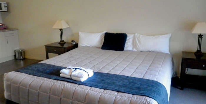 $135 for a One-Night Stay for Two, or $249 for a Two-Night Stay Both Options incl. Cooked or Healthy Continental Breakfast Delivered Every Morning & Late Checkout