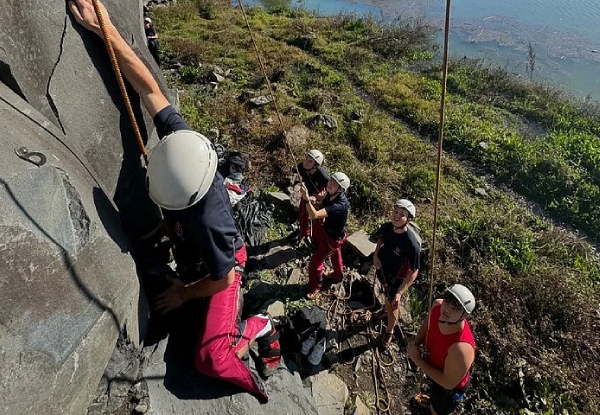 Full Day Outdoor Rock Climbing Adventure Discover Maungarei Springs (Stonefields) in Auckland - Option for Half Day & Up to Four People
