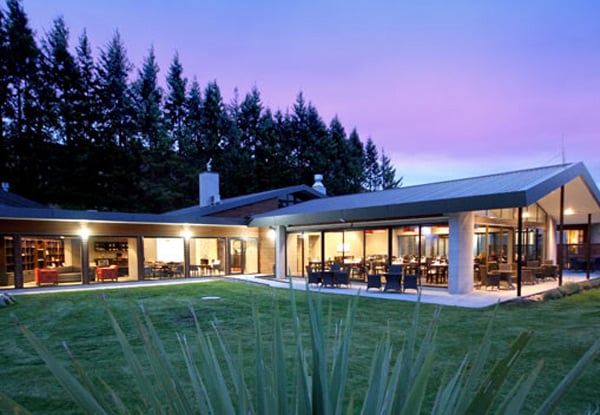 1-Night Luxury Lodge Getaway for 2 People in a Superior Suite with Spa Bath incl. WiFi, Parking, Breakfast, 2-Course Dinner & Bottle of Bubbles - Option for Superior Suite with Hot Tub or Deluxe Suite with Hot Tub - Valid Monday, Thursday & Sunday
