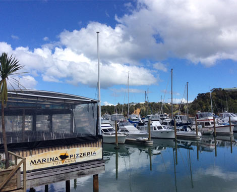 Yukon Dive & Marina Pizzeria Tutukaka