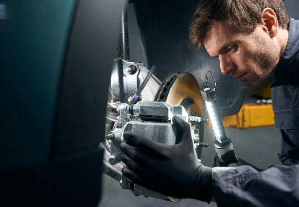One Pair of Front or Rear Brake Pads incl. Fitting - Option for Both Front & Rear Brake Pads