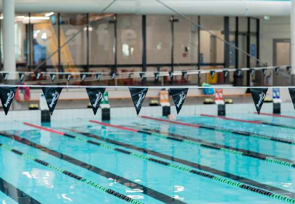 Five Adult Swim Passes & Five Smoothies for One Person