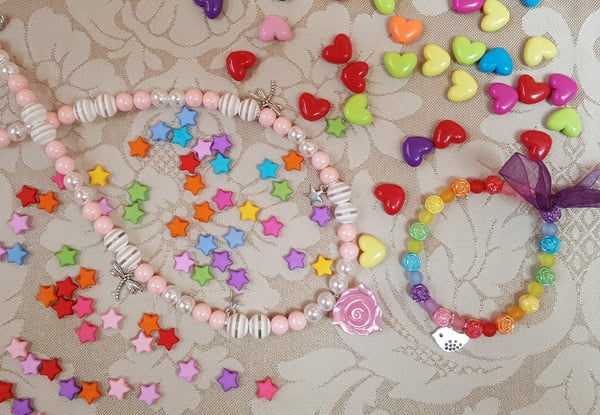 Necklace & Bracelet Birthday Party for up to Eight Kids