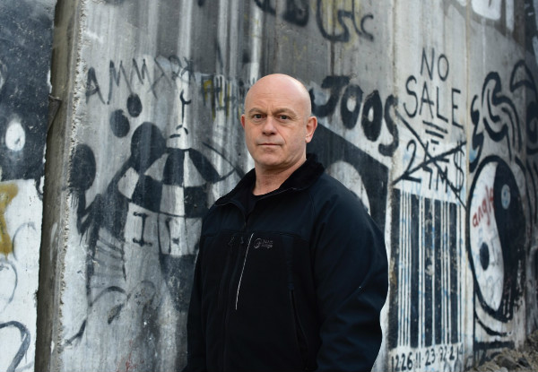 Ticket To Ross Kemp - Extreme Tales: Live on Stage at Auckland's Logan Campbell Centre on Saturday, February 17th 2018 - Options for Gold Reserve and VIP Meet and Greet -
 Booking & Service Fees Apply