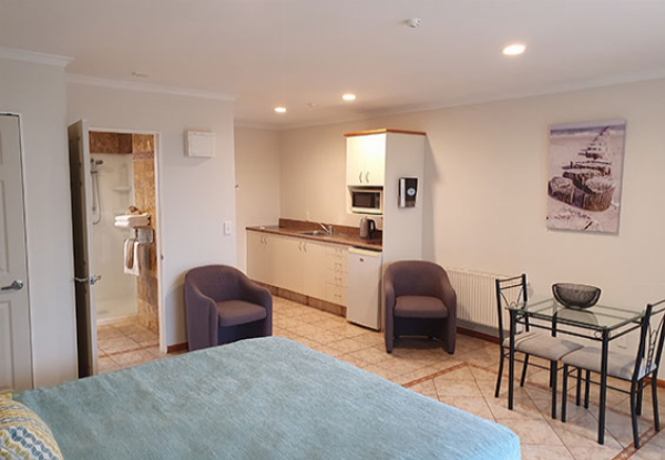 Breakers Motel