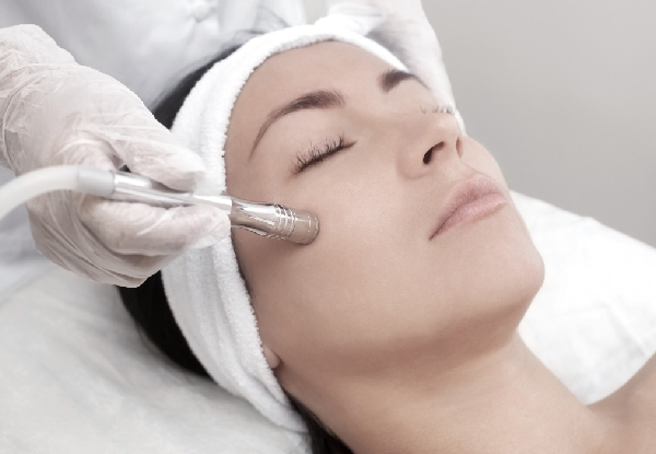 Microdermabrasion Treatment with a Hydrating Mask or LED Facial incl. Discounted  In-Store Aftercare Products
