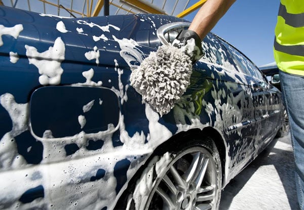 Supreme Exterior Wash with Protective Hand Wax Polish