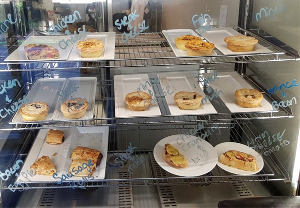 Cafe Izone Bakery