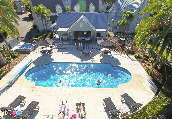 One-Night Mid-Week Stay in Russell in a Boutique One-Bedroom Cottage for Two People - Options for up to Three Nights & Eight People - Weekend Stays Available